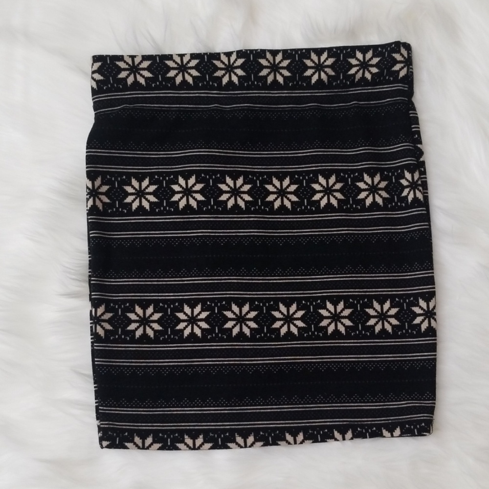 Snowflake Bodycon Skirt!